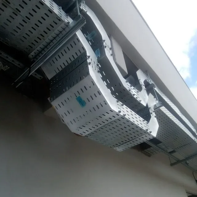 Infraestrutura elétrica em sala técnica